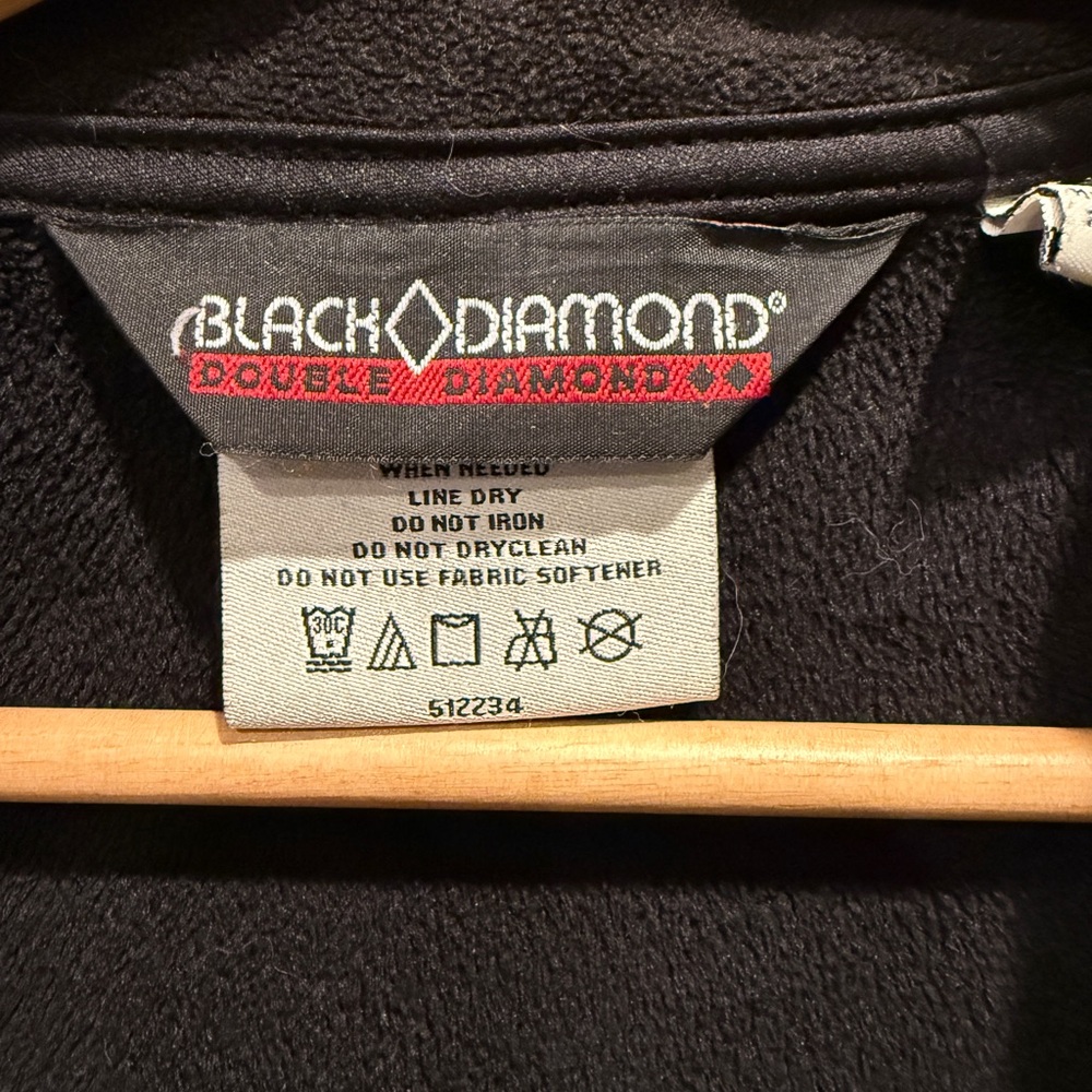 Men's Black Softshell Jacket - Picture 5 of 6